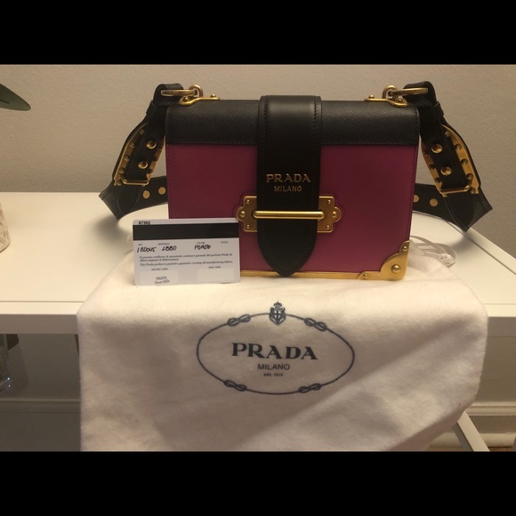 prada cahier pink